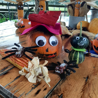 Herbstferien Basteln mit Natur