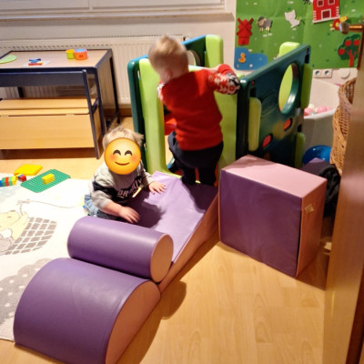 Klettern und rutschen
